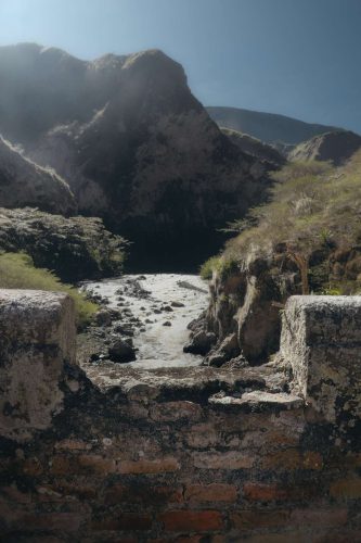 Sobre el Puente de Tacuaya - Elkin Vallejo